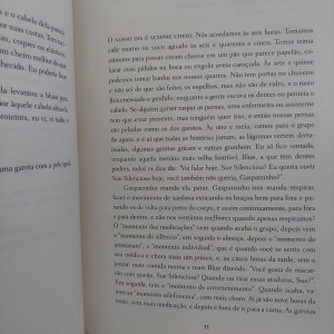 Garota Aos Pedaços, Um Romance, Kathleen Glasgow Garota Aos Pedaços, Um Romance, Kathleen Glasgow
