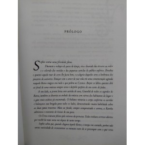 O Mundo das Vozes Silenciadas, Carolina Munhoz, Sophia Abrahão